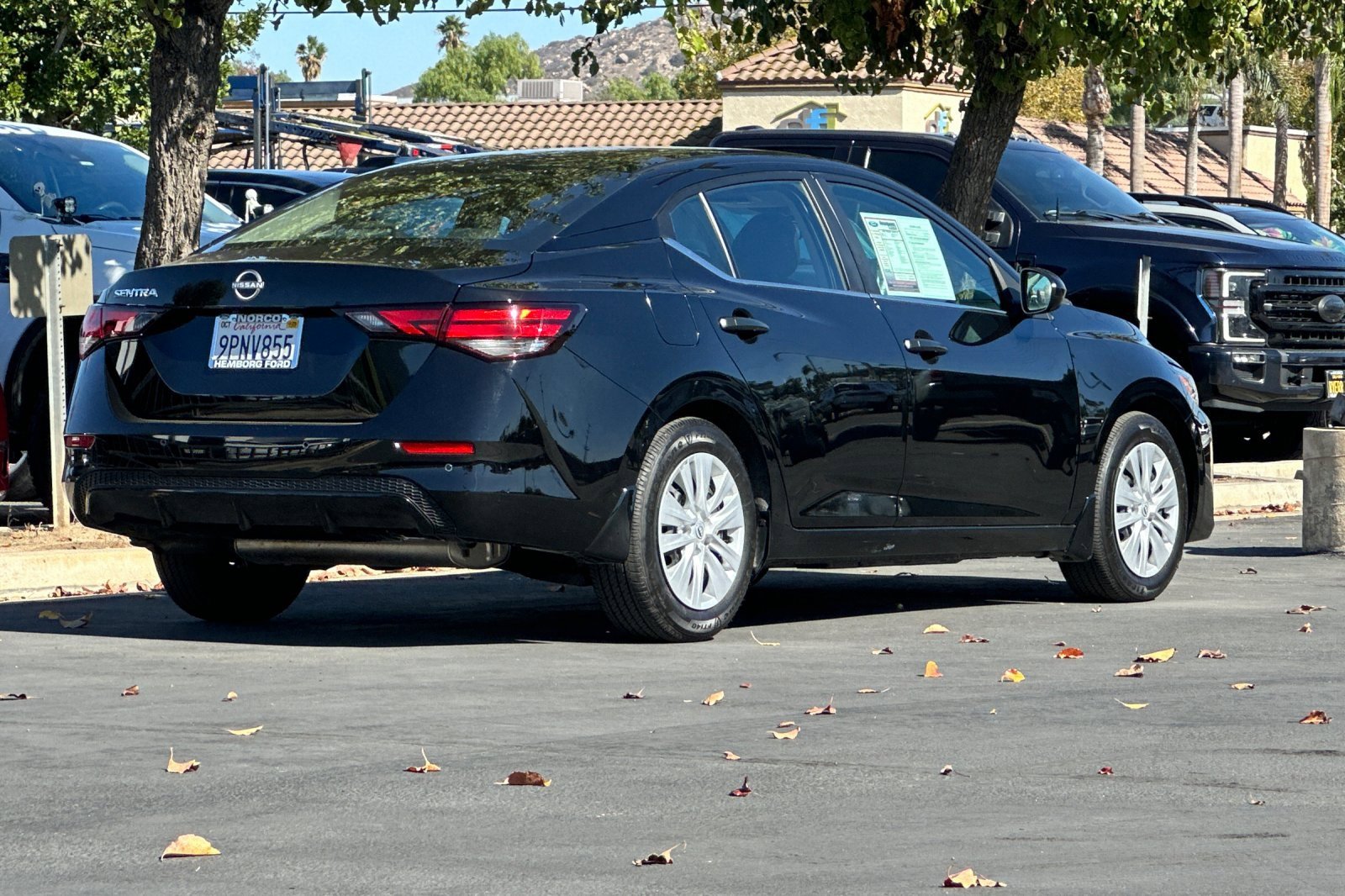 Used 2025 Nissan Sentra S image 4