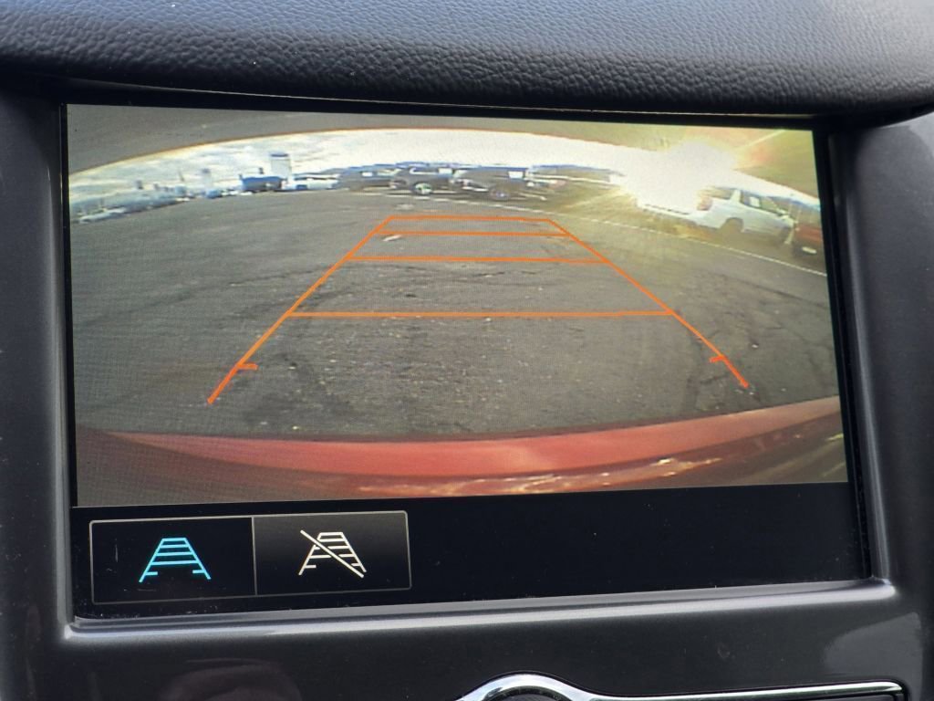 Used 2018 Chevrolet Cruze LT image 13