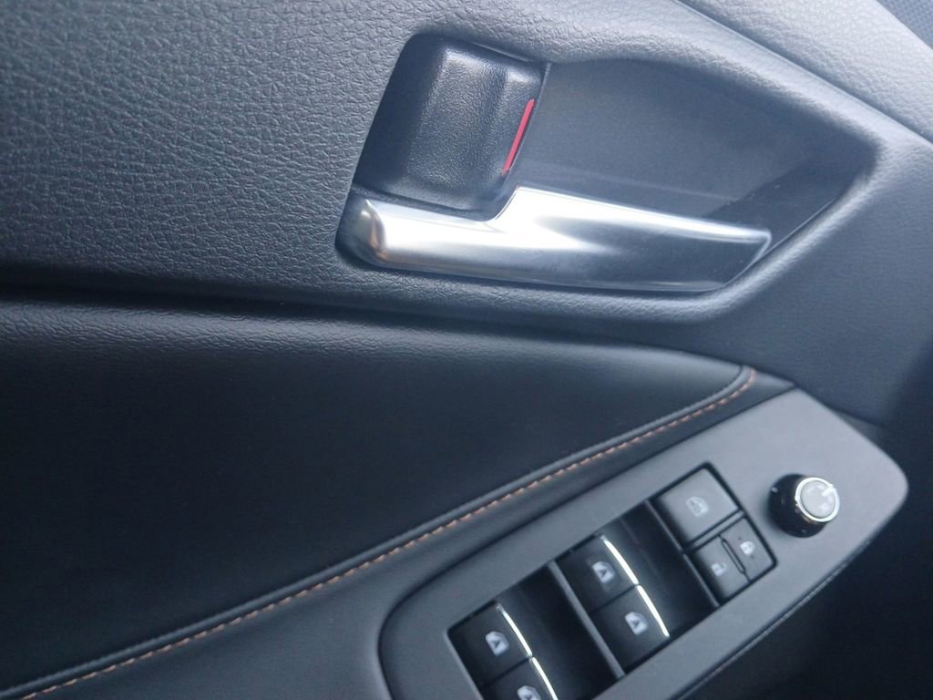 Used 2021 Toyota Avalon XSE image 8