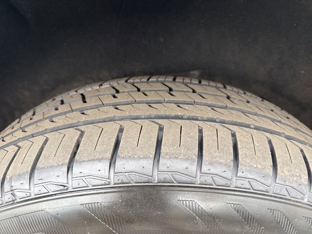 Used 2023 Chevrolet Suburban Premier image 39