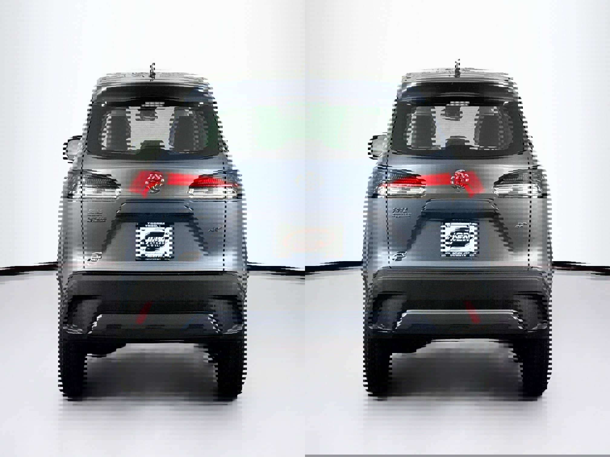 Used 2024 Toyota Corolla Cross L image 10