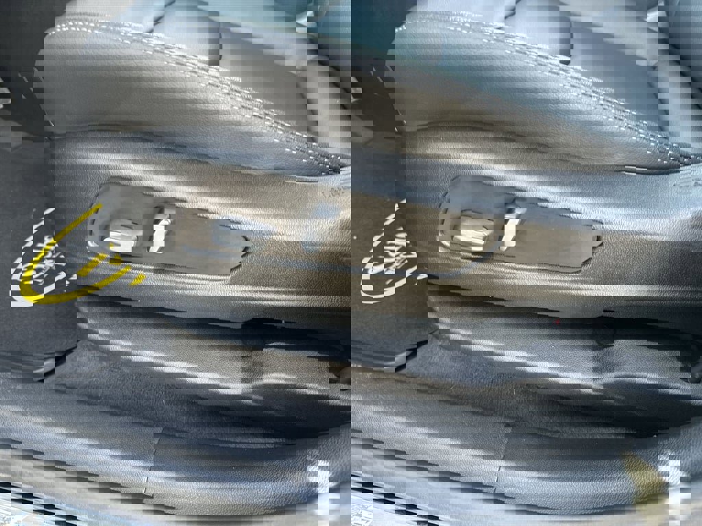 Certified 2024 Cadillac XT6 Luxury image 12