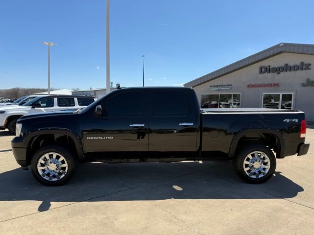 Used 2014 GMC Sierra 2500 Denali w/ Snow Plow Prep Package image 4