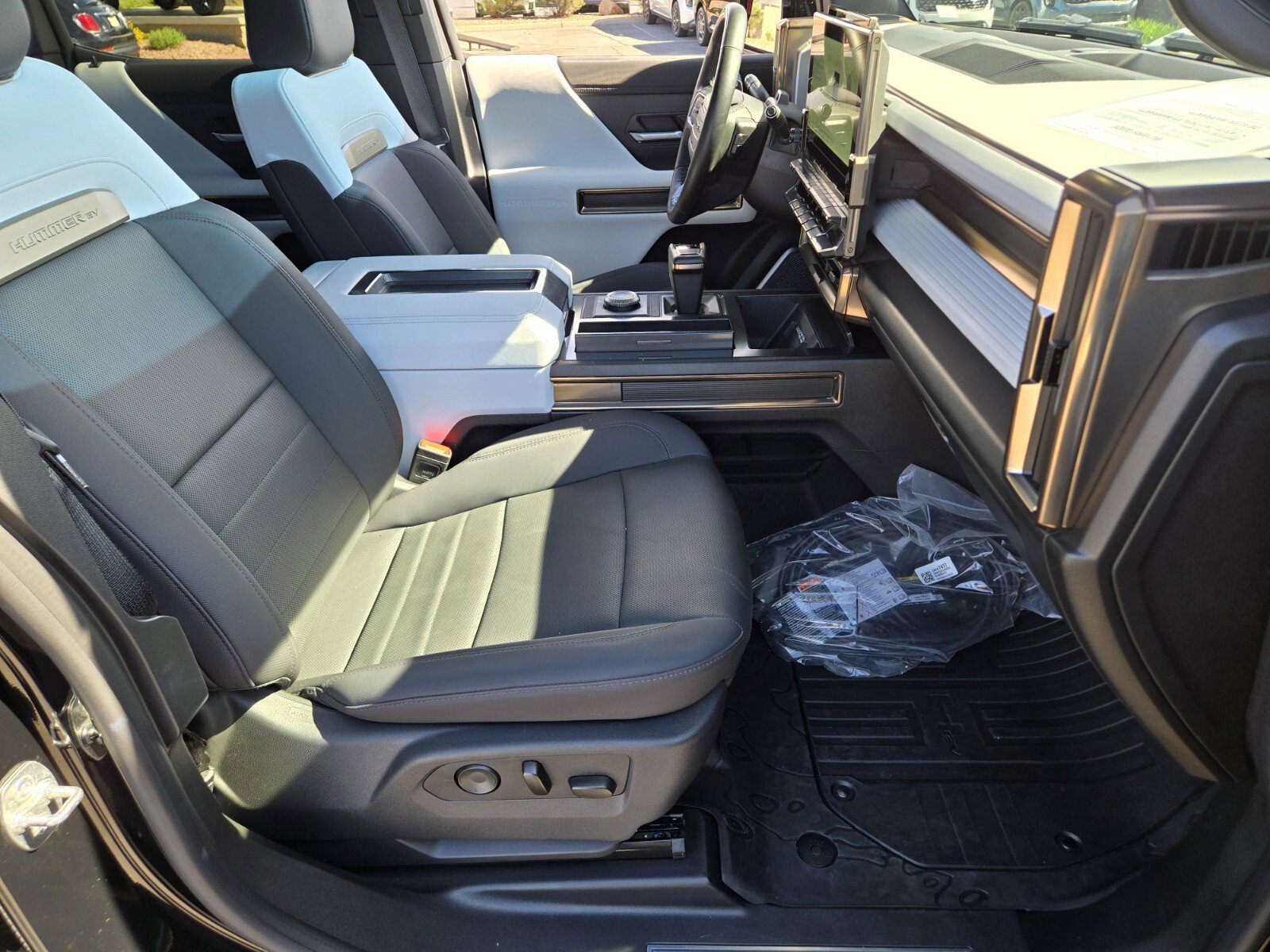 Used 2025 GMC Hummer EV 2X AWD/4WD image 16