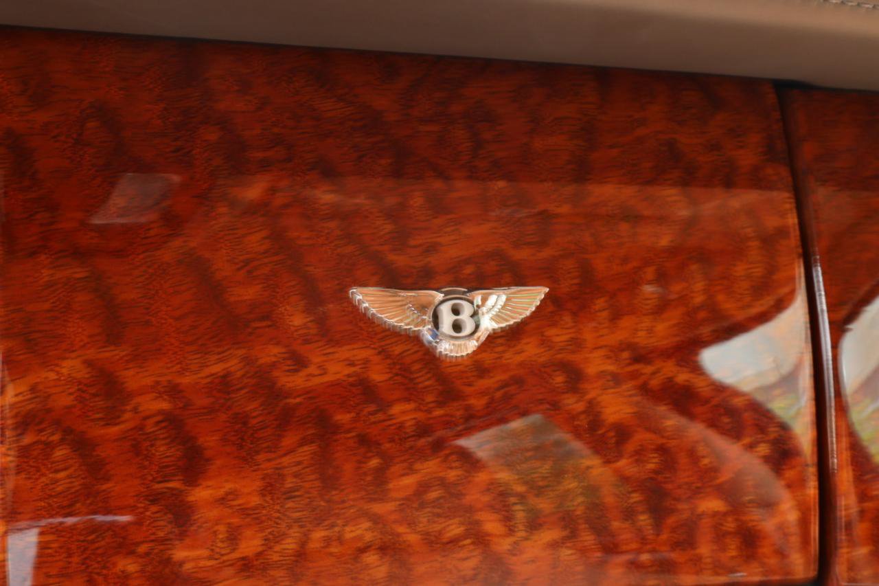 Used 2011 Bentley Mulsanne RWD image 31