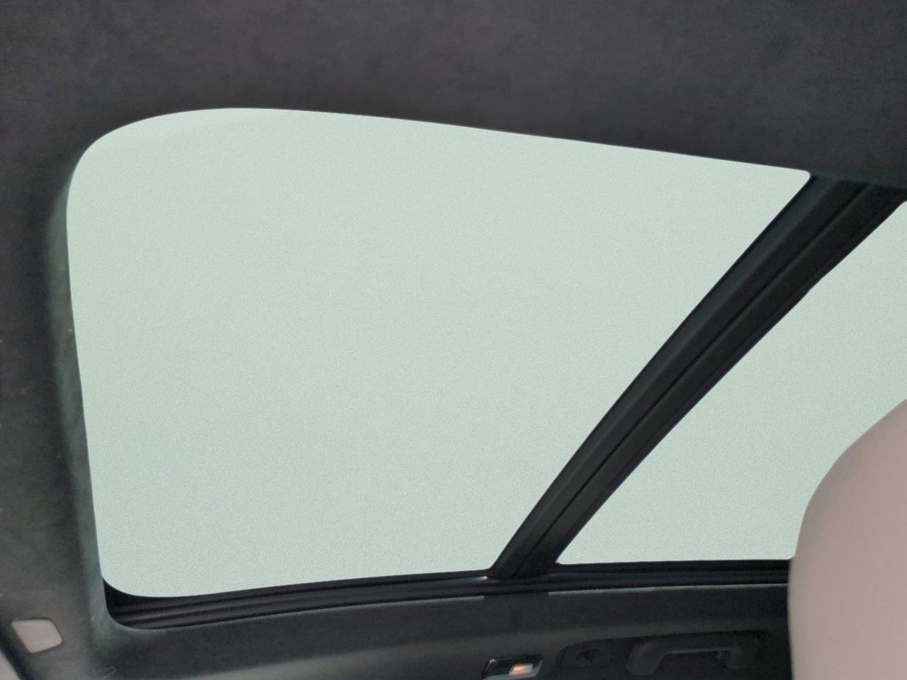 New 2026 Volvo XC90 B6 Ultra w/ Lounge Package image 18