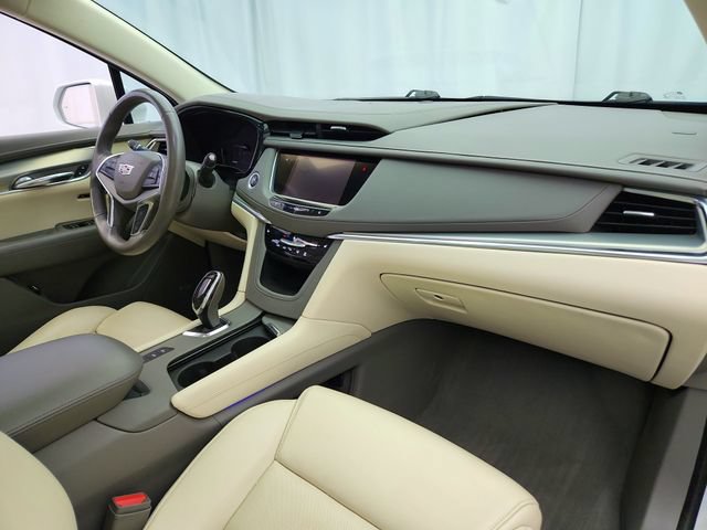 Used 2017 Cadillac XT5 Luxury AWD/4WD image 29
