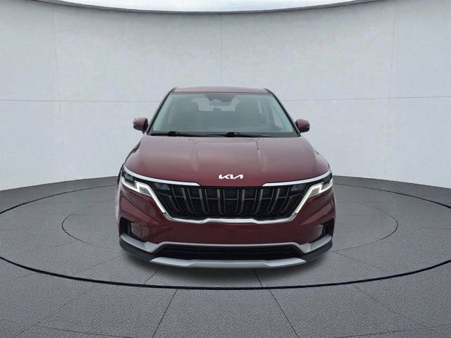 Used 2023 Kia Carnival LX image 8