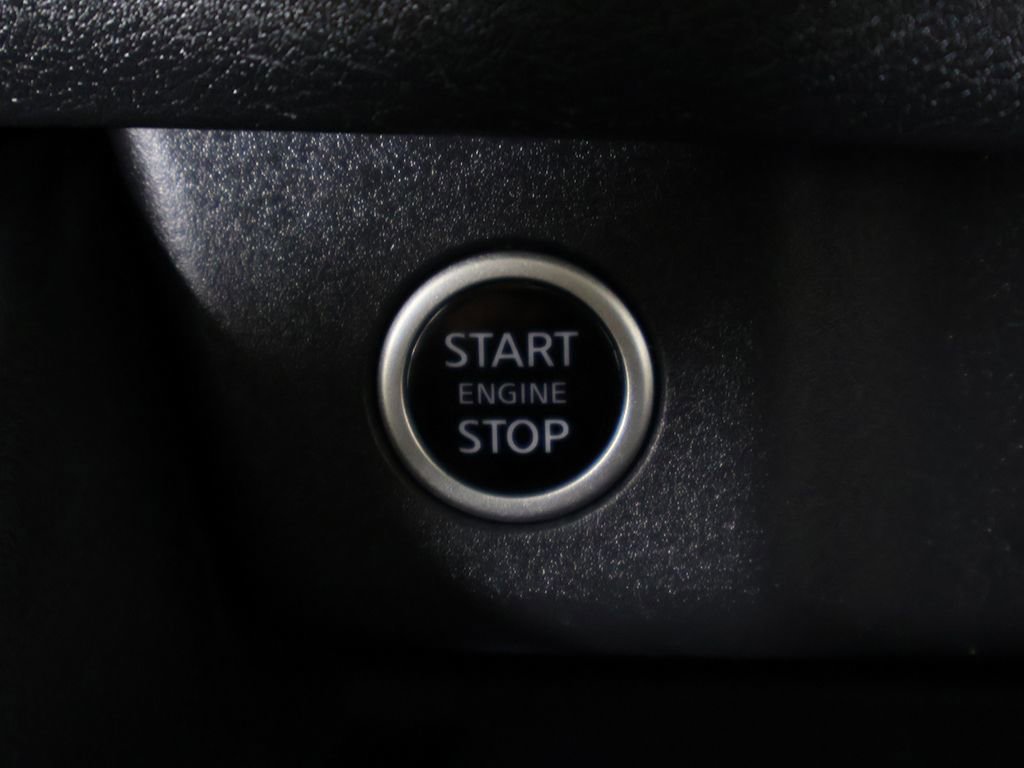 Used 2023 Nissan Rogue Platinum w/ Platinum Premium Package AWD/4WD image 47