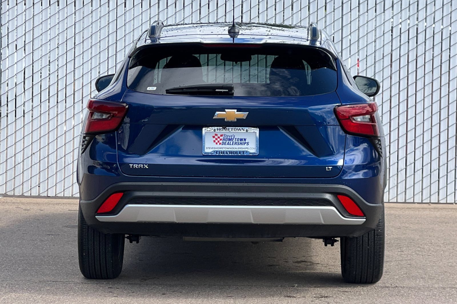 Used 2024 Chevrolet Trax LT w/ LT Convenience Package FWD image 5