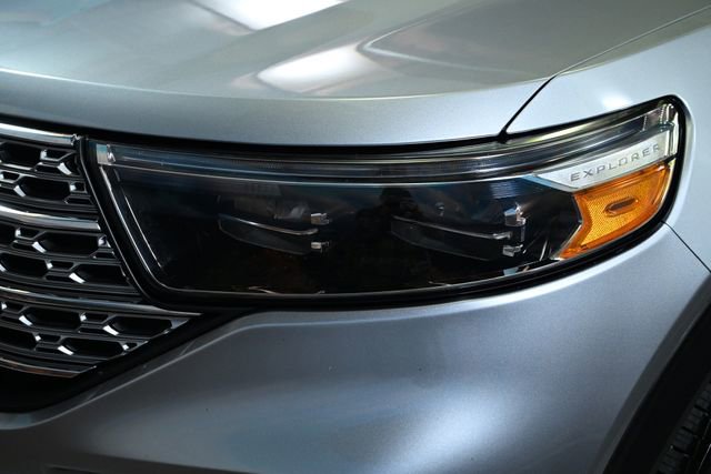 Used 2022 Ford Explorer Limited image 16