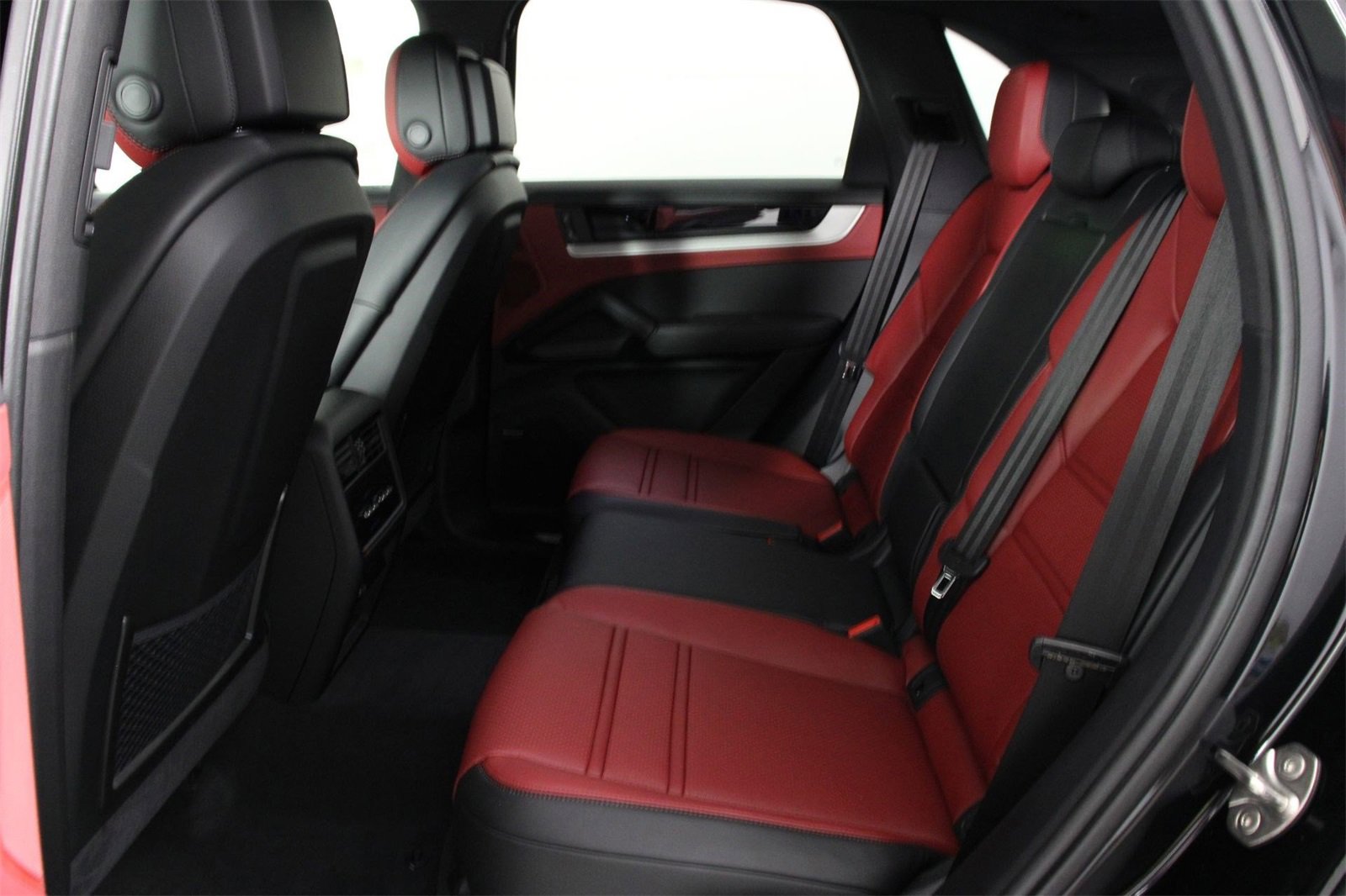 New 2026 Porsche Cayenne E-Hybrid image 18