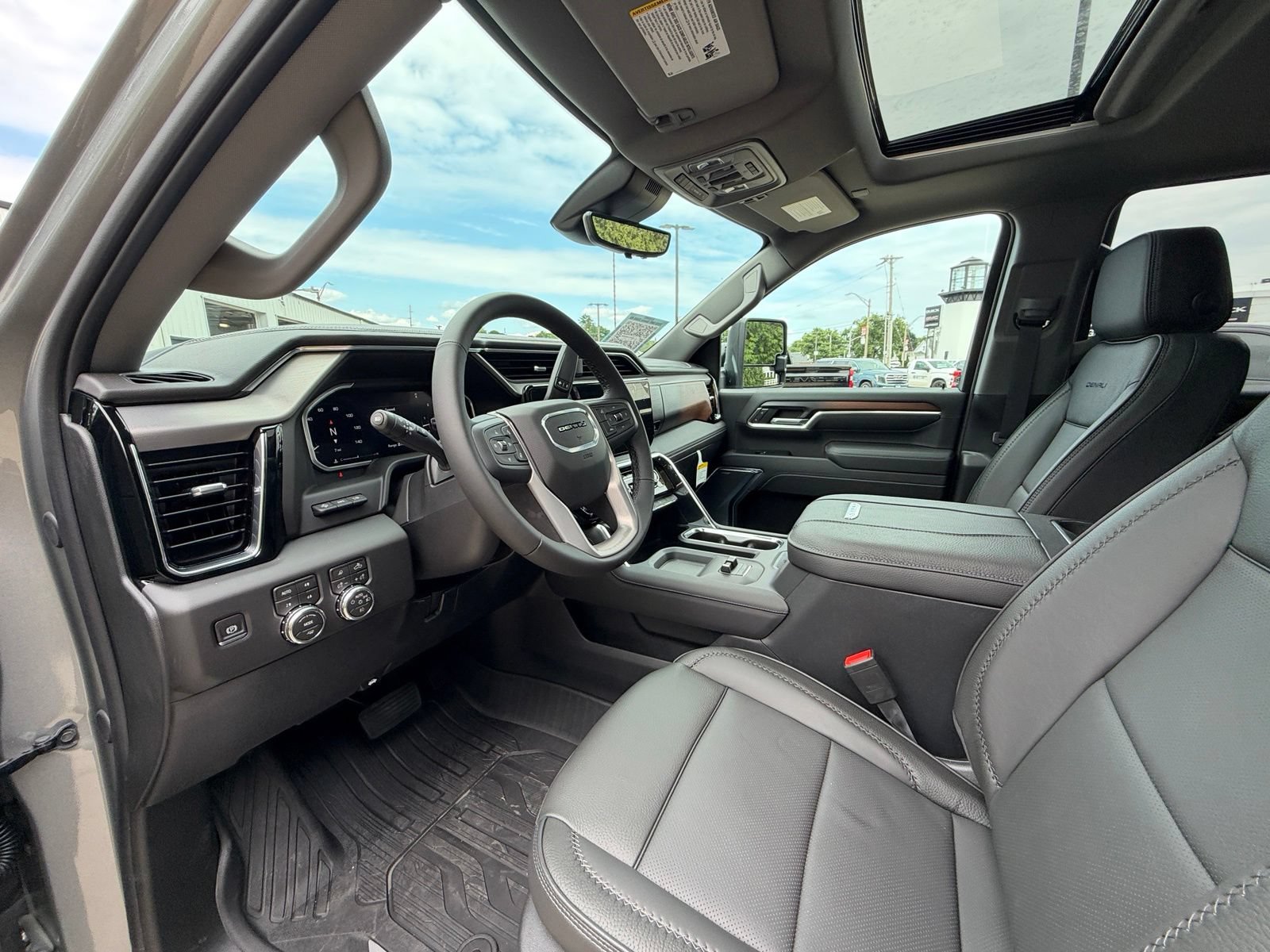 New 2026 GMC Sierra 3500 Denali w/ Denali Reserve Package AWD/4WD image 10