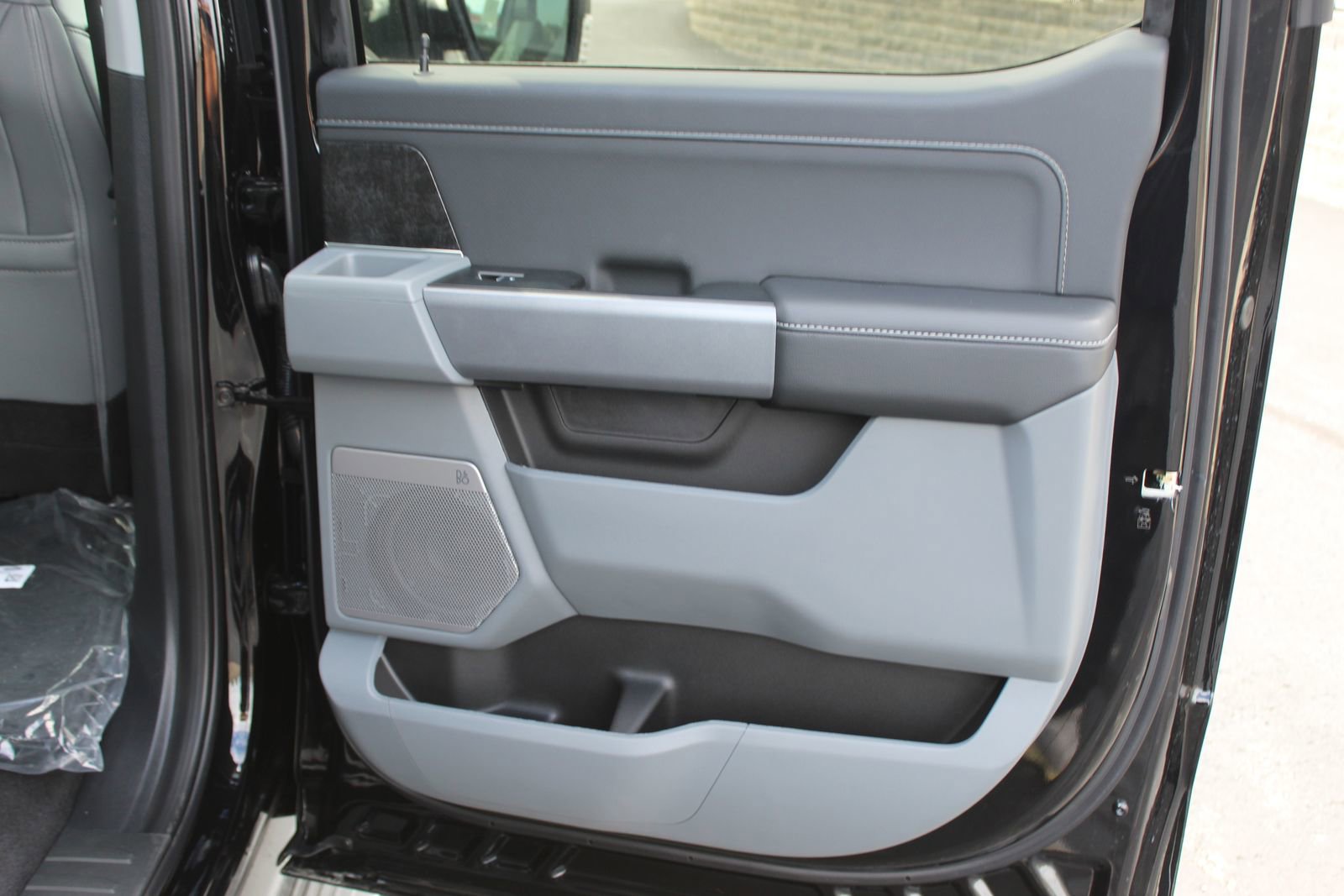 New 2025 Ford F150 Lightning Flash image 13