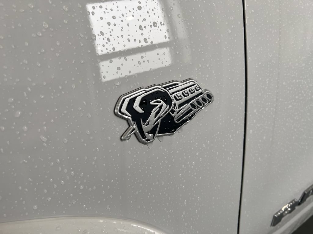 New 2026 RAM 1500 Laramie AWD/4WD image 5