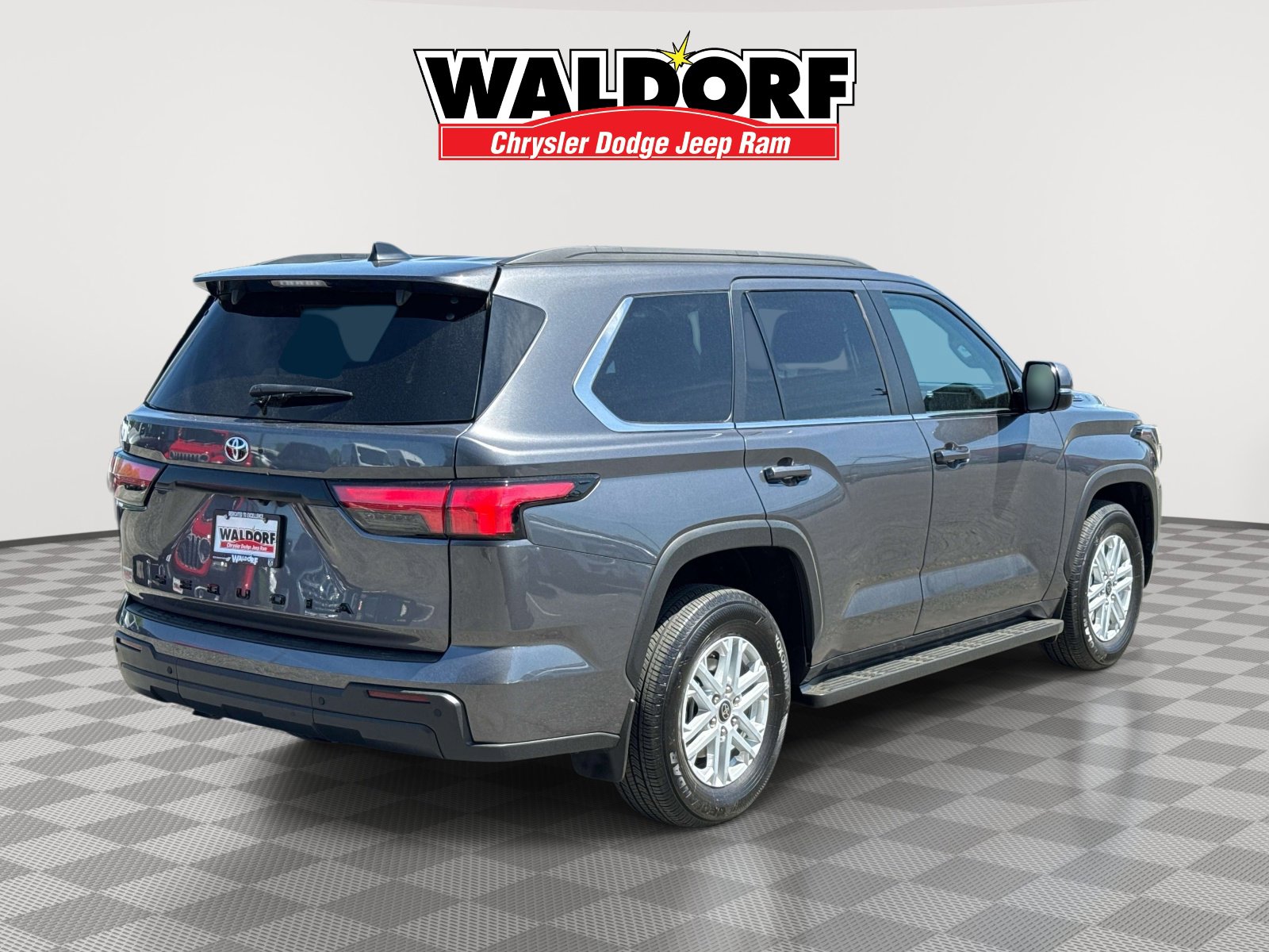 Used 2024 Toyota Sequoia SR5 w/ SR5 Premium Package AWD/4WD image 6