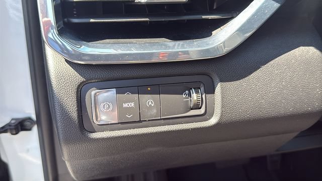 Used 2025 GMC Acadia Elevation FWD image 14