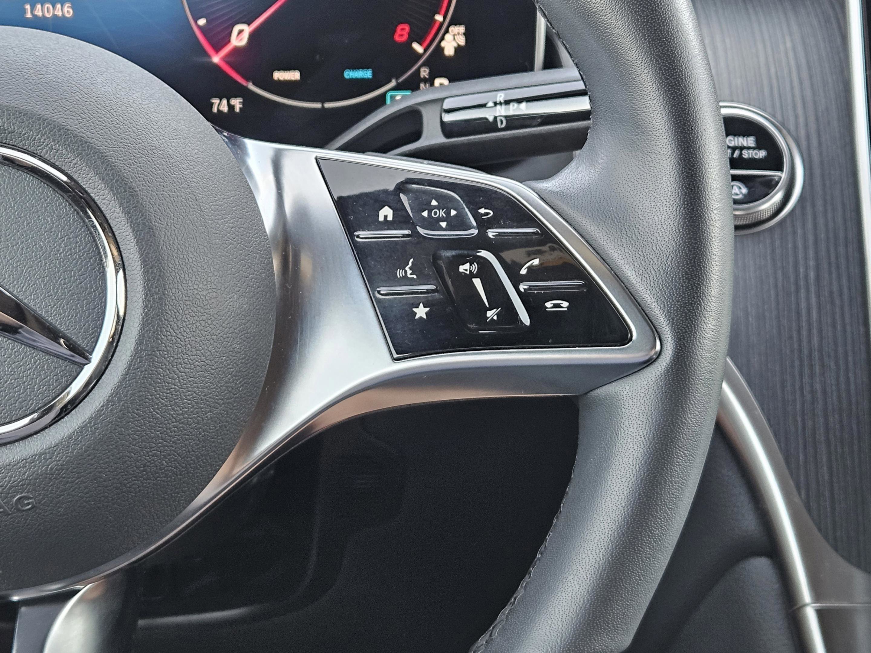 Certified 2025 Mercedes-Benz GLC 300 image 17