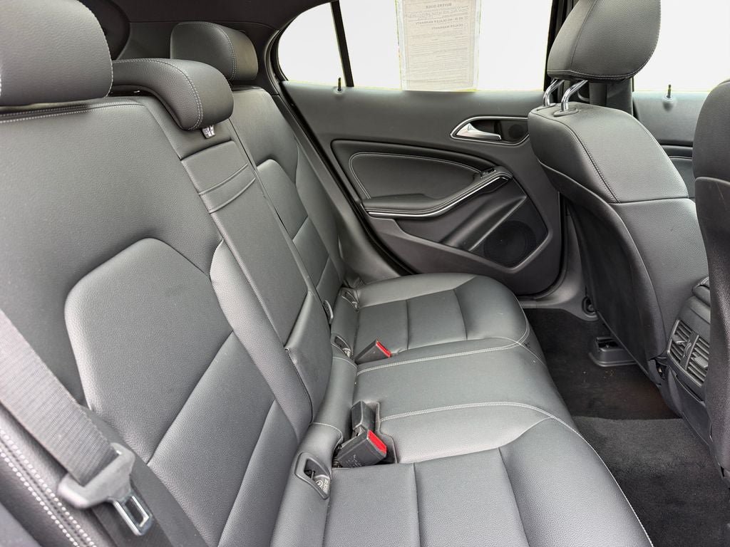 Used 2020 Mercedes-Benz GLA 250 4MATIC image 28