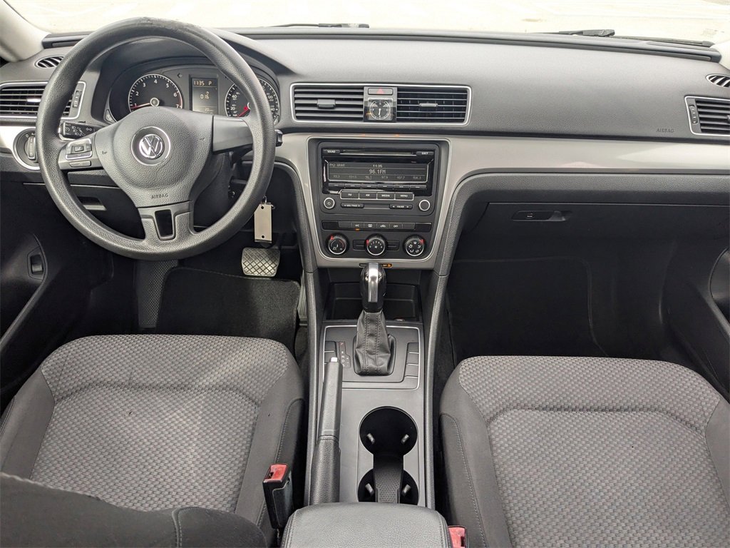 Used 2015 Volkswagen Passat 1.8T Limited Edition image 18