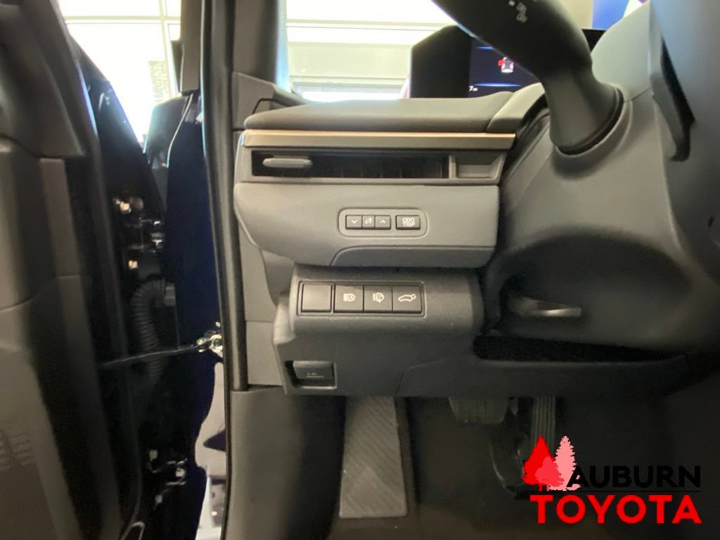 New 2026 Toyota bZ FWD image 31