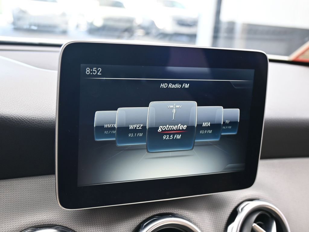 Used 2018 Mercedes-Benz GLA 250 image 18