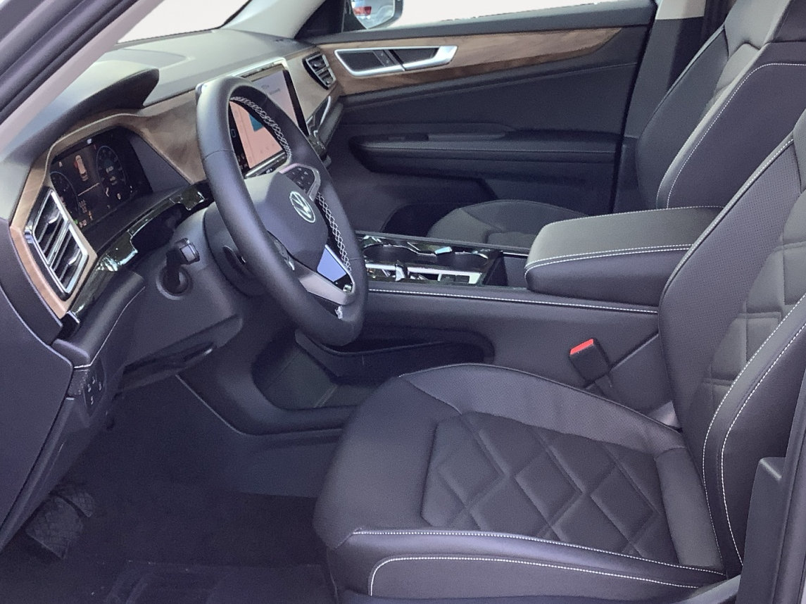 New 2026 Volkswagen Atlas SE FWD image 22