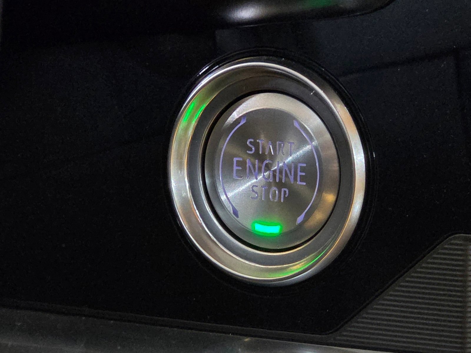 Used 2023 Chevrolet Corvette Stingray Premium Cpe w/ Z51 Performance Package RWD image 38