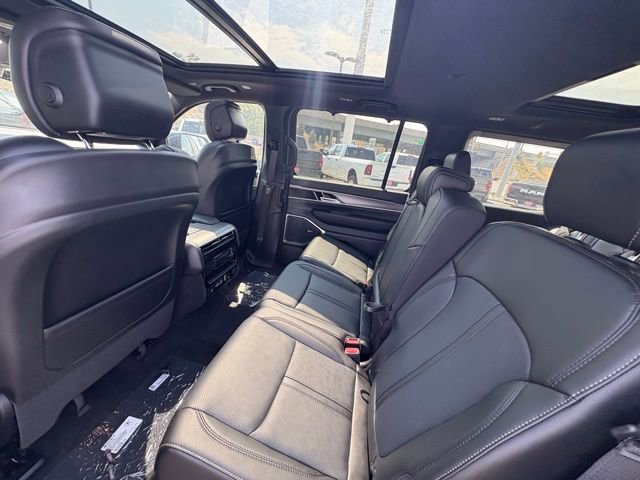 New 2025 Jeep Wagoneer 4WD w/ Convenience Group I image 20