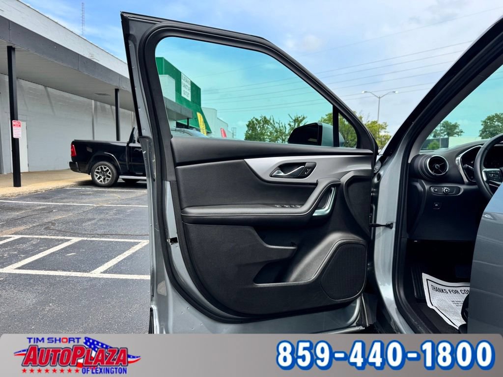 Used 2025 Chevrolet Blazer LT AWD/4WD image 51