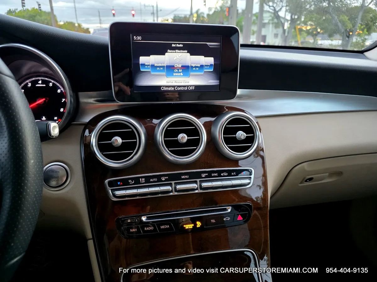 Used 2018 Mercedes-Benz GLC 300 w/ Premium Package image 60