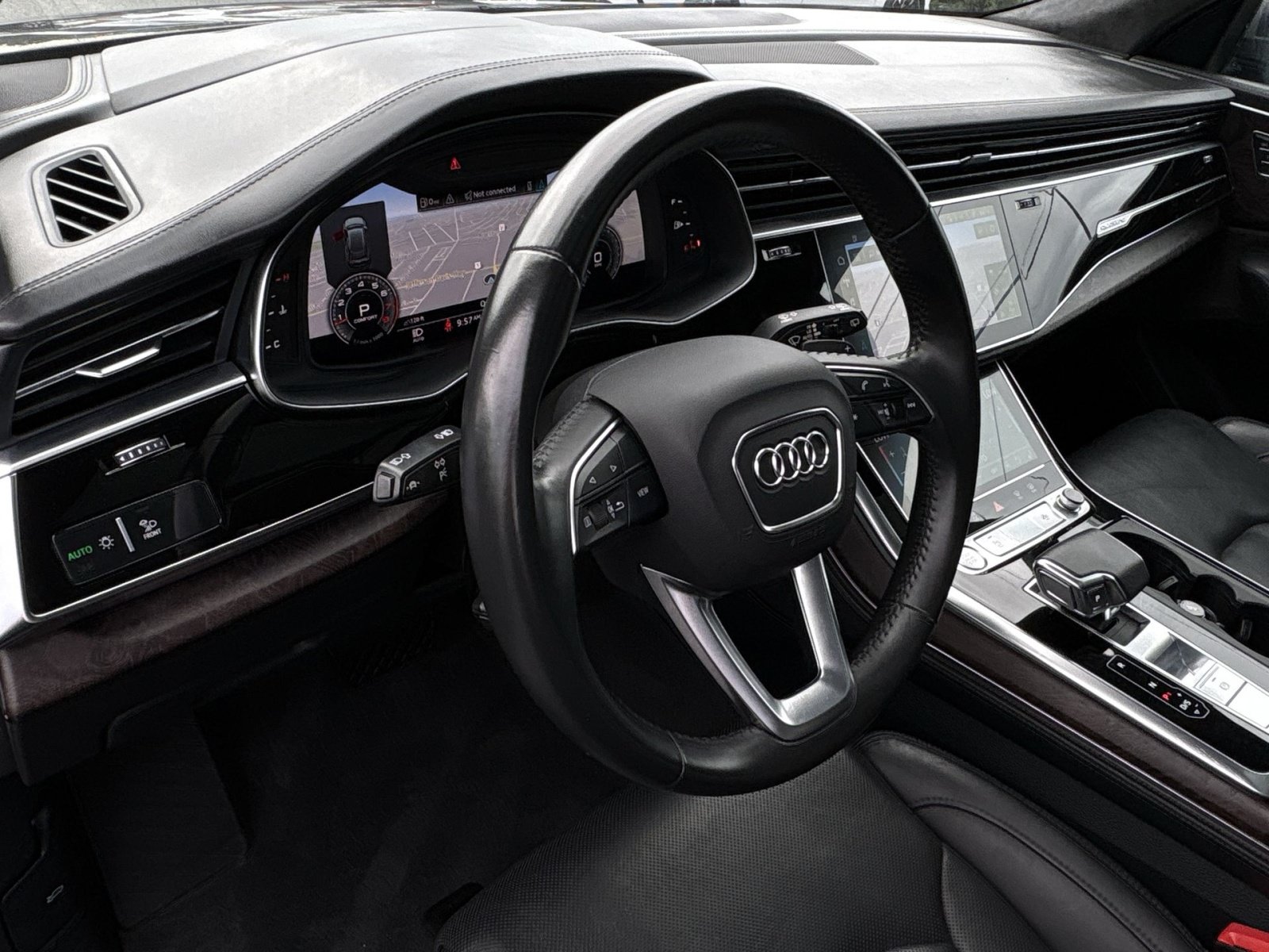 Used 2020 Audi Q8 Prestige w/ Prestige Package AWD/4WD image 16
