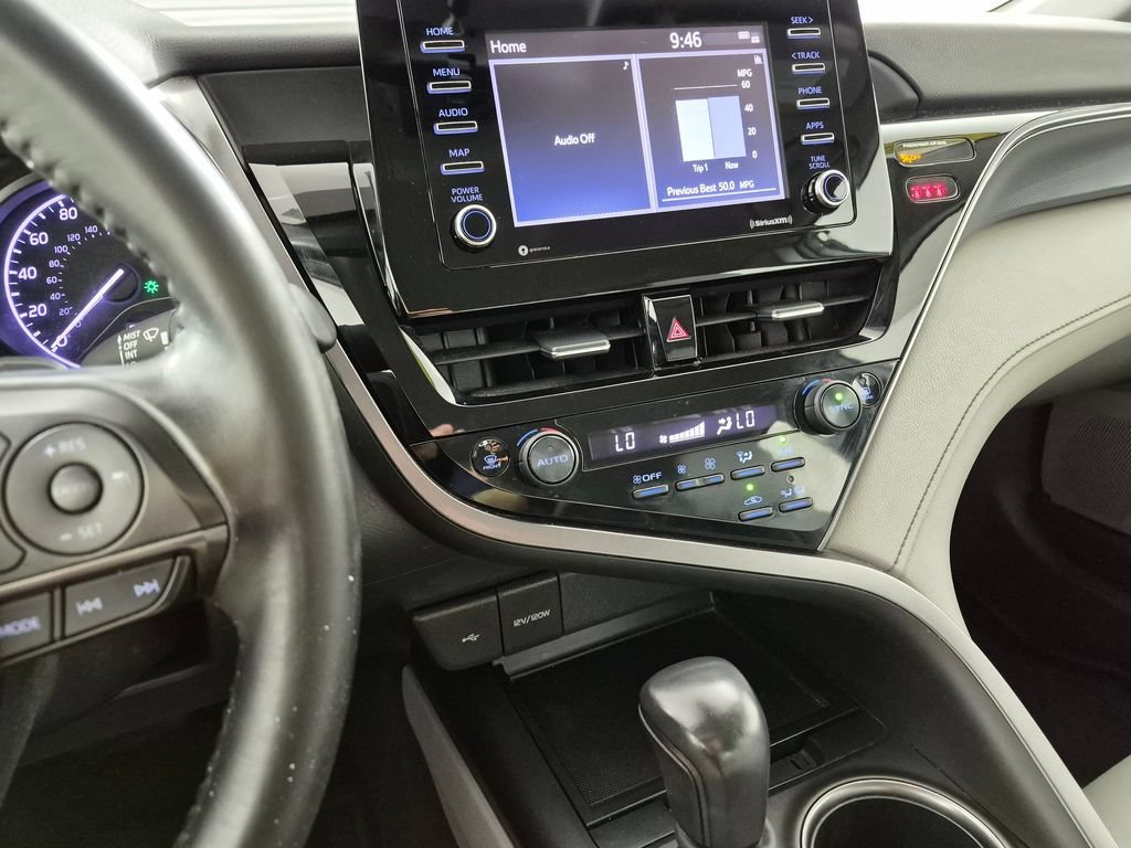 Used 2021 Toyota Camry SE FWD image 18