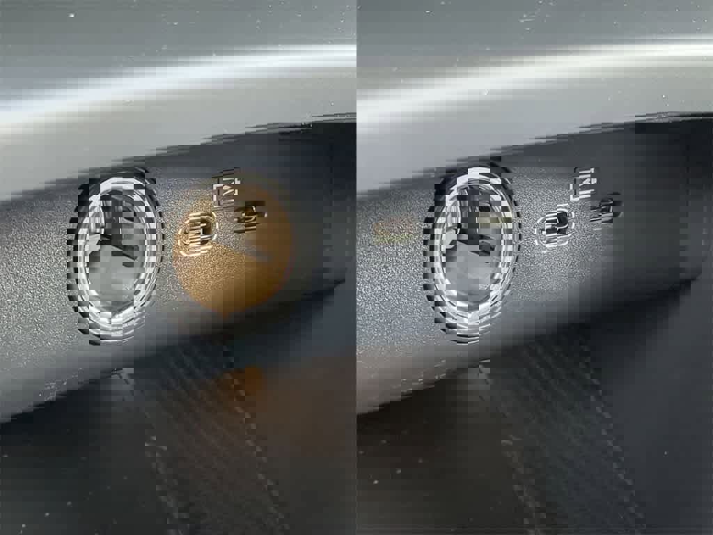 New 2026 Volvo XC40 B5 Plus w/ Protection Package Premier image 29