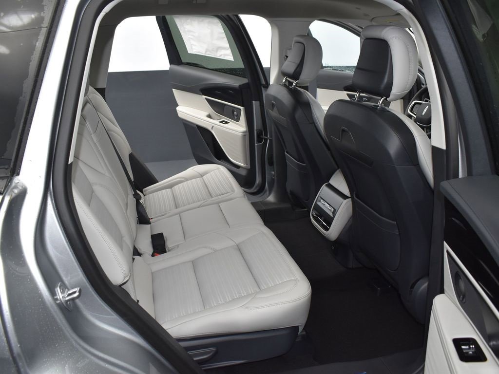 New 2026 Lincoln Nautilus Reserve w/ Jet Appearance Package image 14