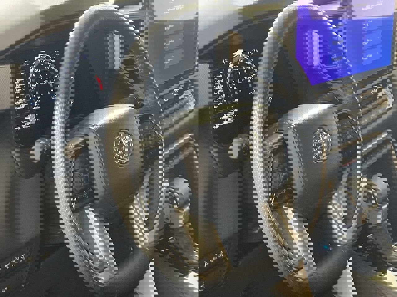 Used 2024 Toyota Tundra Limited image 13