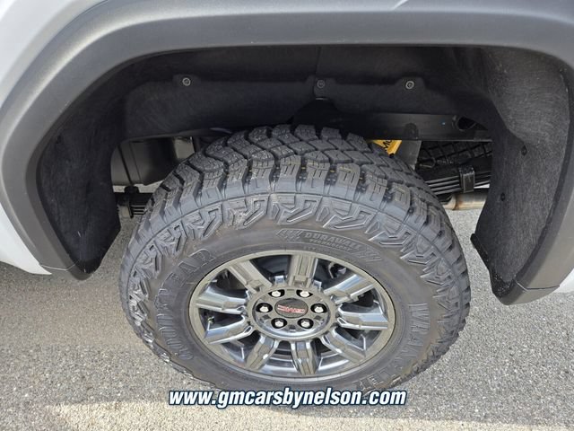 New 2026 GMC Sierra 1500 AT4X w/ LPO, Black Badging Package AWD/4WD image 9