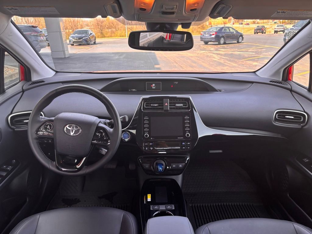 Used 2022 Toyota Prius XLE image 13