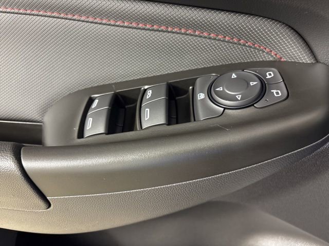 Used 2024 Chevrolet TrailBlazer RS image 33