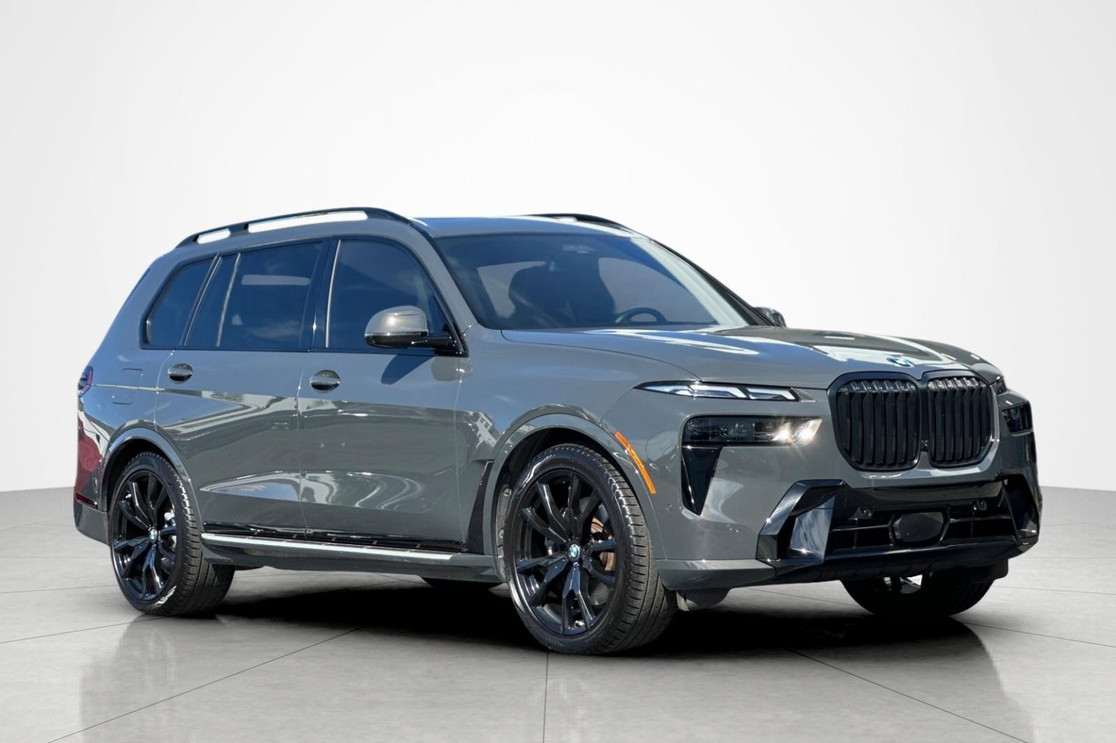 Used 2023 BMW X7 xDrive40i w/ Executive Package AWD/4WD image 7