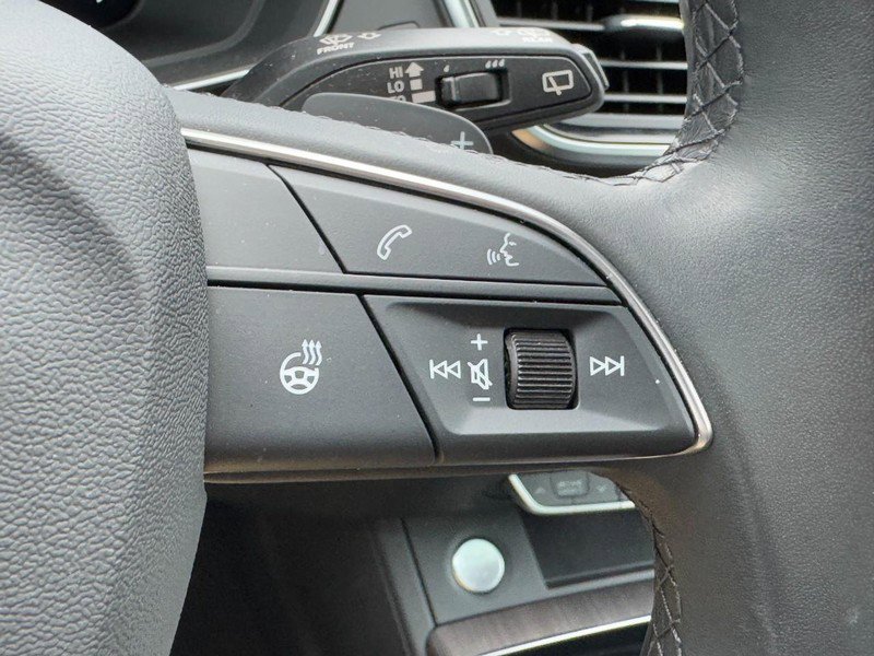 Used 2025 Audi Q5 2.0T Premium image 19