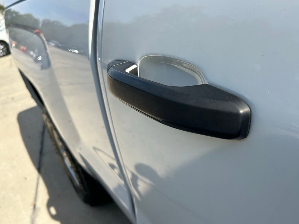 Used 2018 Chevrolet Silverado 1500 LT image 31