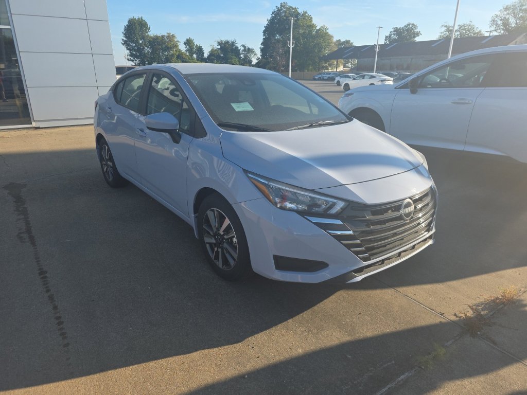 New 2025 Nissan Versa SV w/ Trunk Package FWD image 4