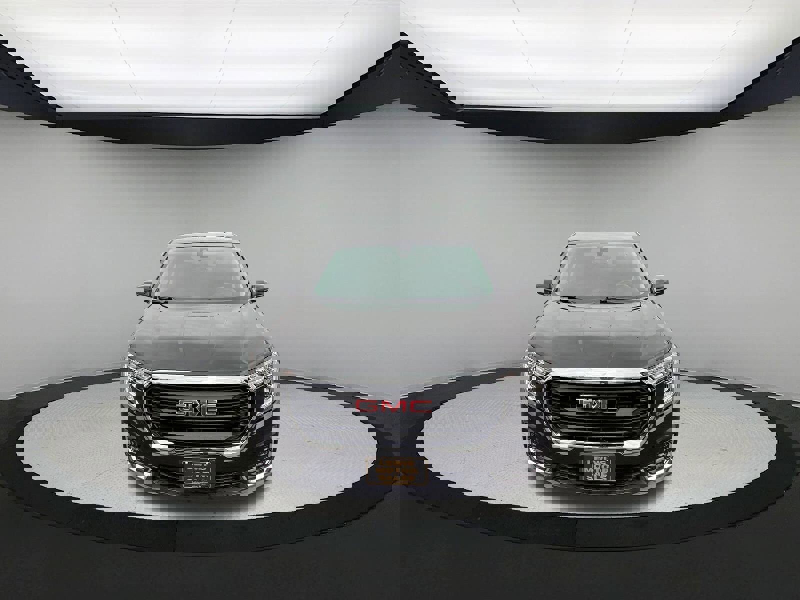 Used 2024 GMC Terrain SLE image 3