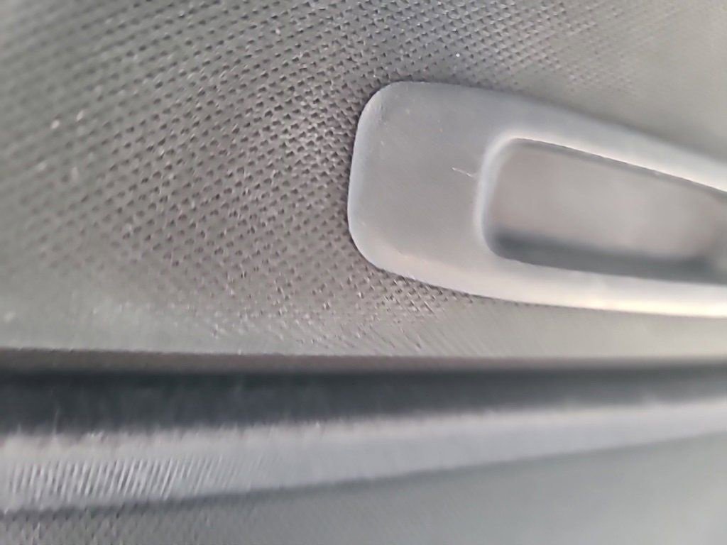 Used 2017 Toyota RAV4 SE image 15