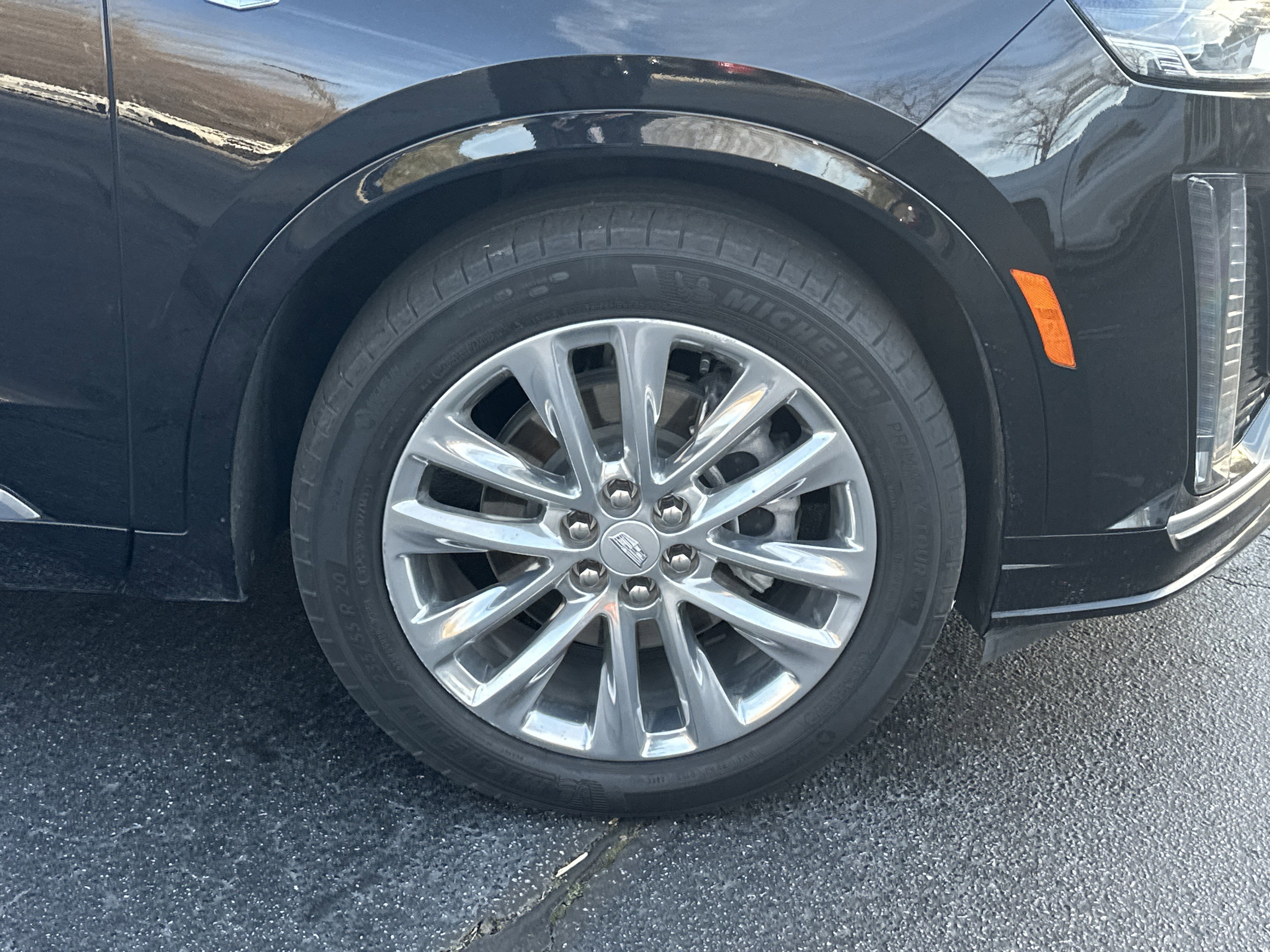 Certified 2023 Cadillac XT6 Premium Luxury image 15