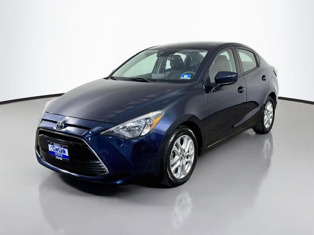 Used 2018 Toyota Yaris iA FWD image 3