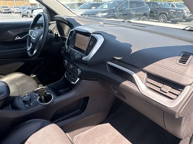 Certified 2023 GMC Terrain SLT w/ Infotainment Package II AWD/4WD image 30