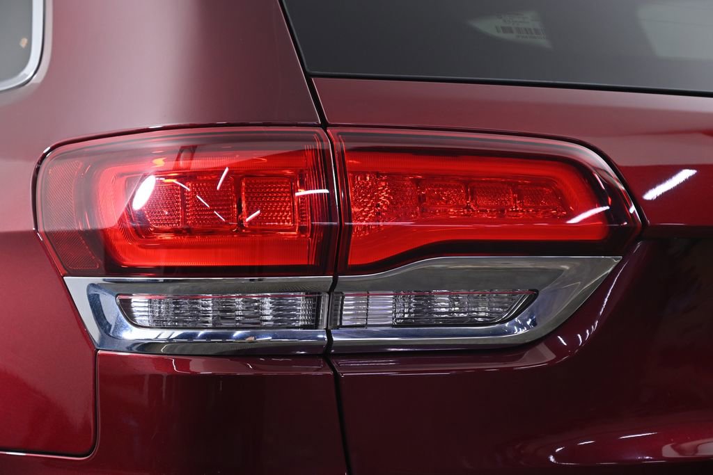 Used 2020 Jeep Grand Cherokee Limited w/ Premium Lighting Group image 8