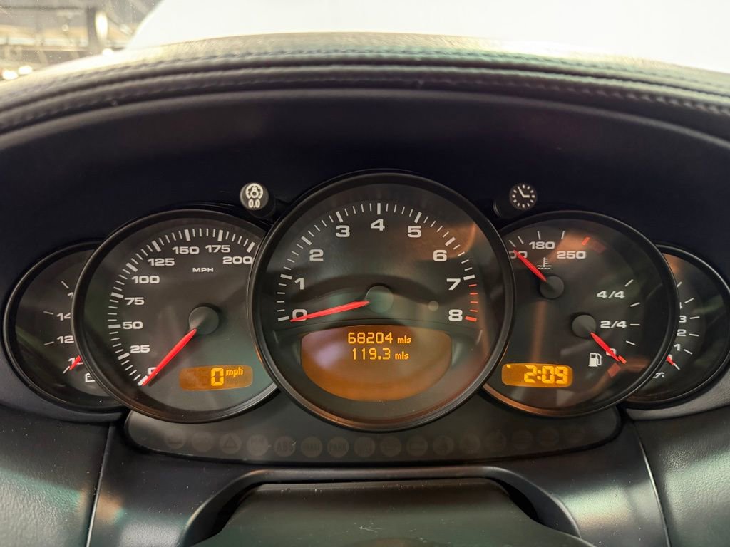 Used 2004 Porsche 911 Carrera 4S image 4